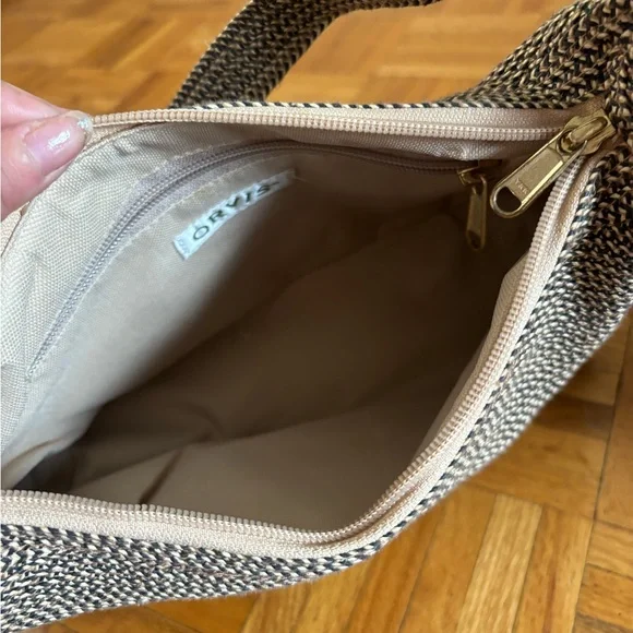 Orvis - Picture 4 of 5